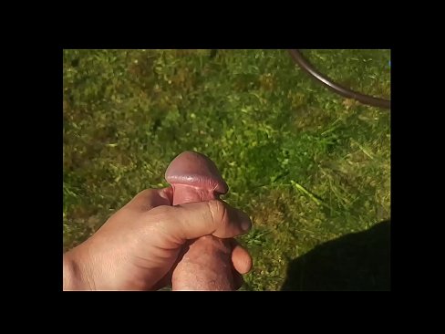 ❤️ Hot hottie får den rosa fitten hennes knullet og kommer med en sprut i en sommerhage ☑ Porno ved no.hentai-menu.ru ️❤